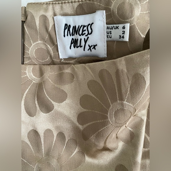 Princess Polly exclusive Kenley mini skirt - Picture 2 of 5